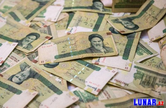 İran milli valyutadan 4 sıfırı atmağa qərar verdi
