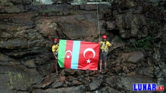 Türkiyəli alpinistlər Azərbaycana belə dəstək oldular - FOTO