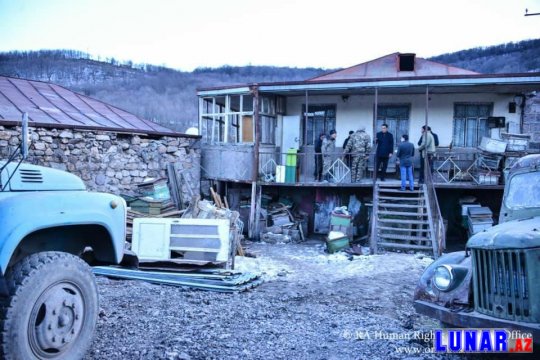 Tövlə Azərbaycan və Ermənistan arasında bölündü: Sərhəd oldu  - FOTOLAR